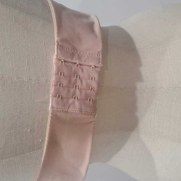 NEW Strapless Front Buckle Bra Wireless Push Up Size 36 80 - Picture 6 of 9